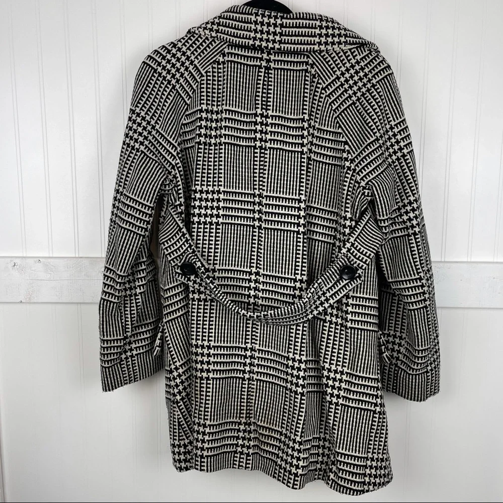 REISS Houndstooth Button Down Coat - Picture 5 of 6